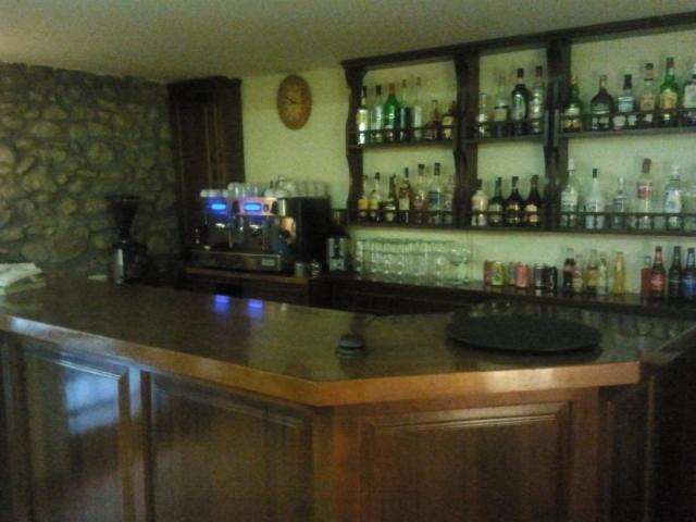 L'Argolla Hotel-Pizzeria Санта-Колома-де-Фарн Экстерьер фото